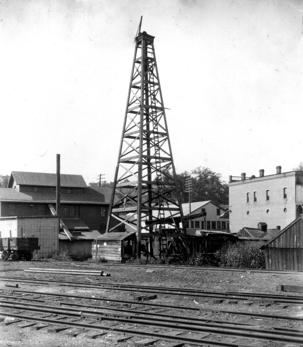 The Grantz Oil Well in 1904