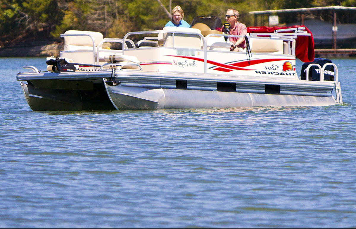 Pontoon boats can be used at Cross Creek County Park